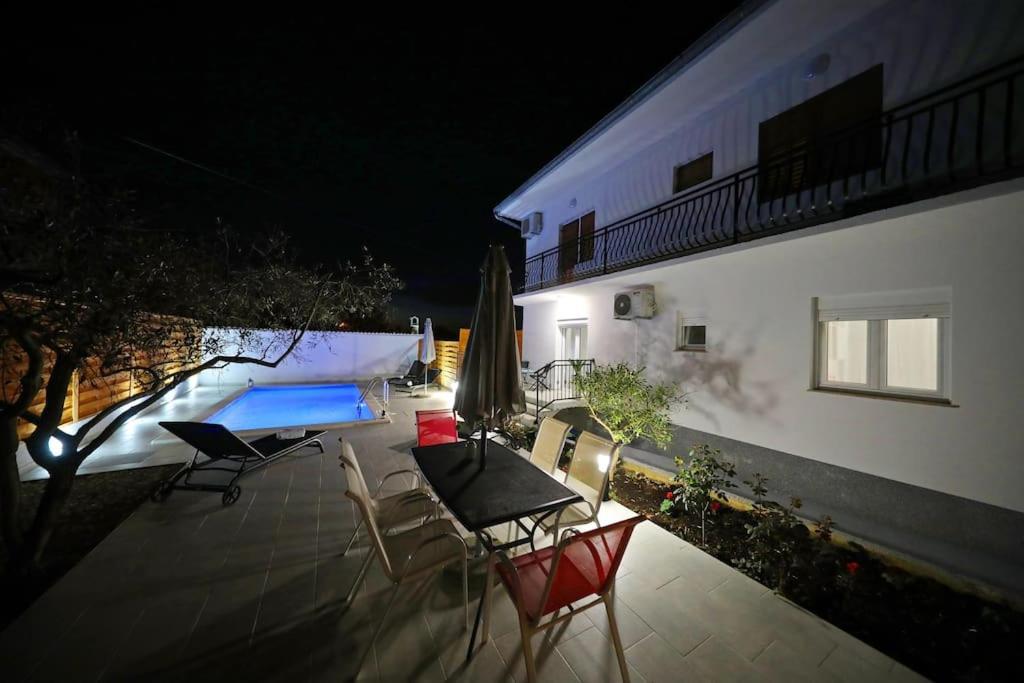 Luxury Apartment Petra With Private Pool ซาดาร์ ภายนอก รูปภาพ